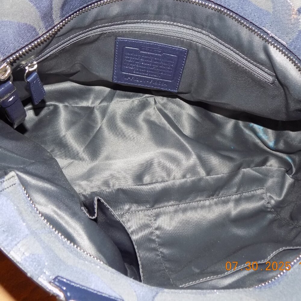 Coach Gallery Optic Signature Metallic Blue Silver Tote 19664 - Picture 7 of 8